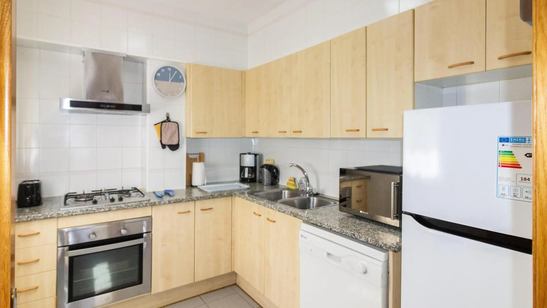 Apartamento Agradable En Llanca - Cerca De La Playa Y Con Aire Acondicionado - Es-228-187 Spain