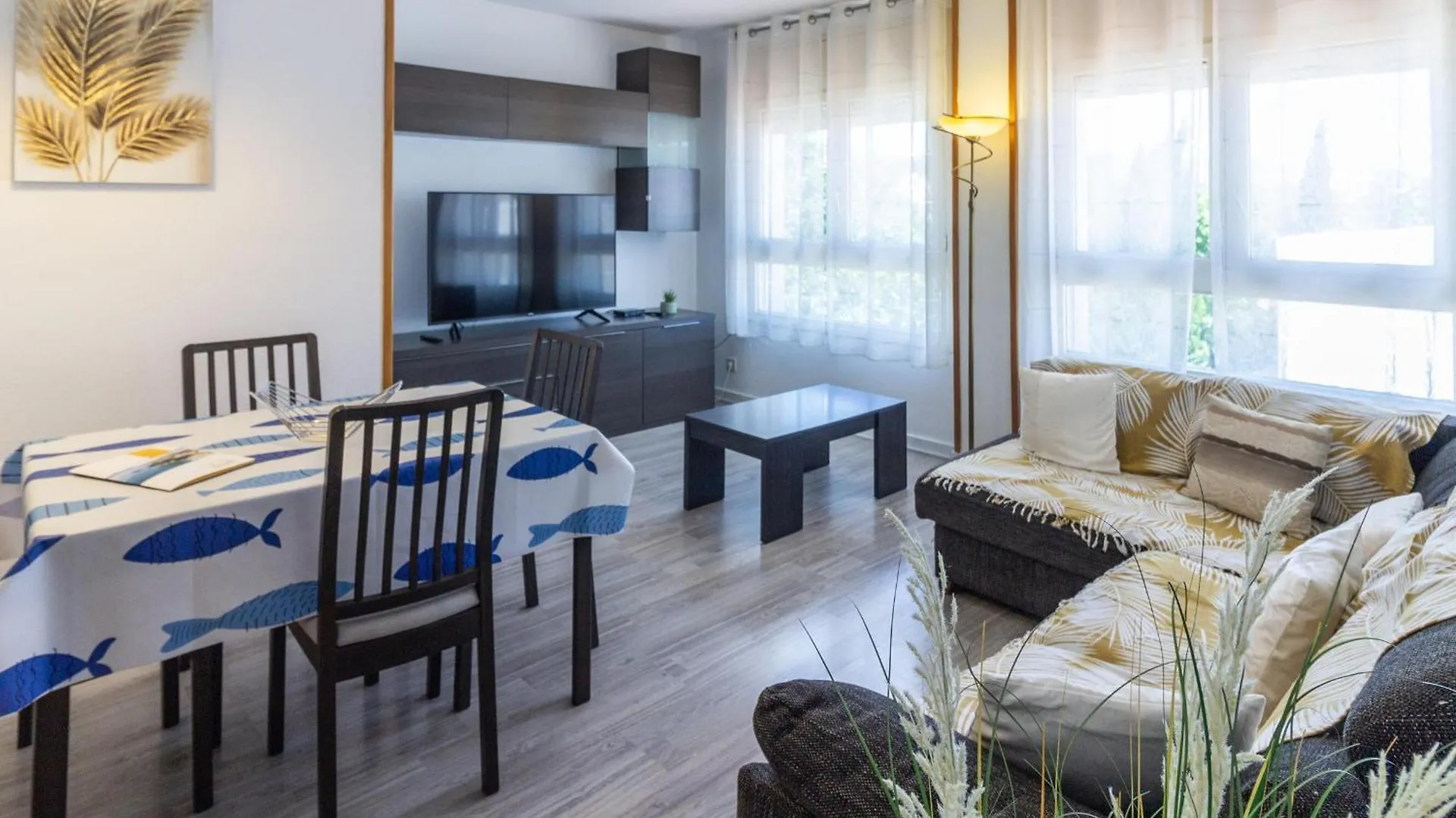 Apartamento Agradable En Llanca - Cerca De La Playa Y Con Aire Acondicionado - Es-228-187